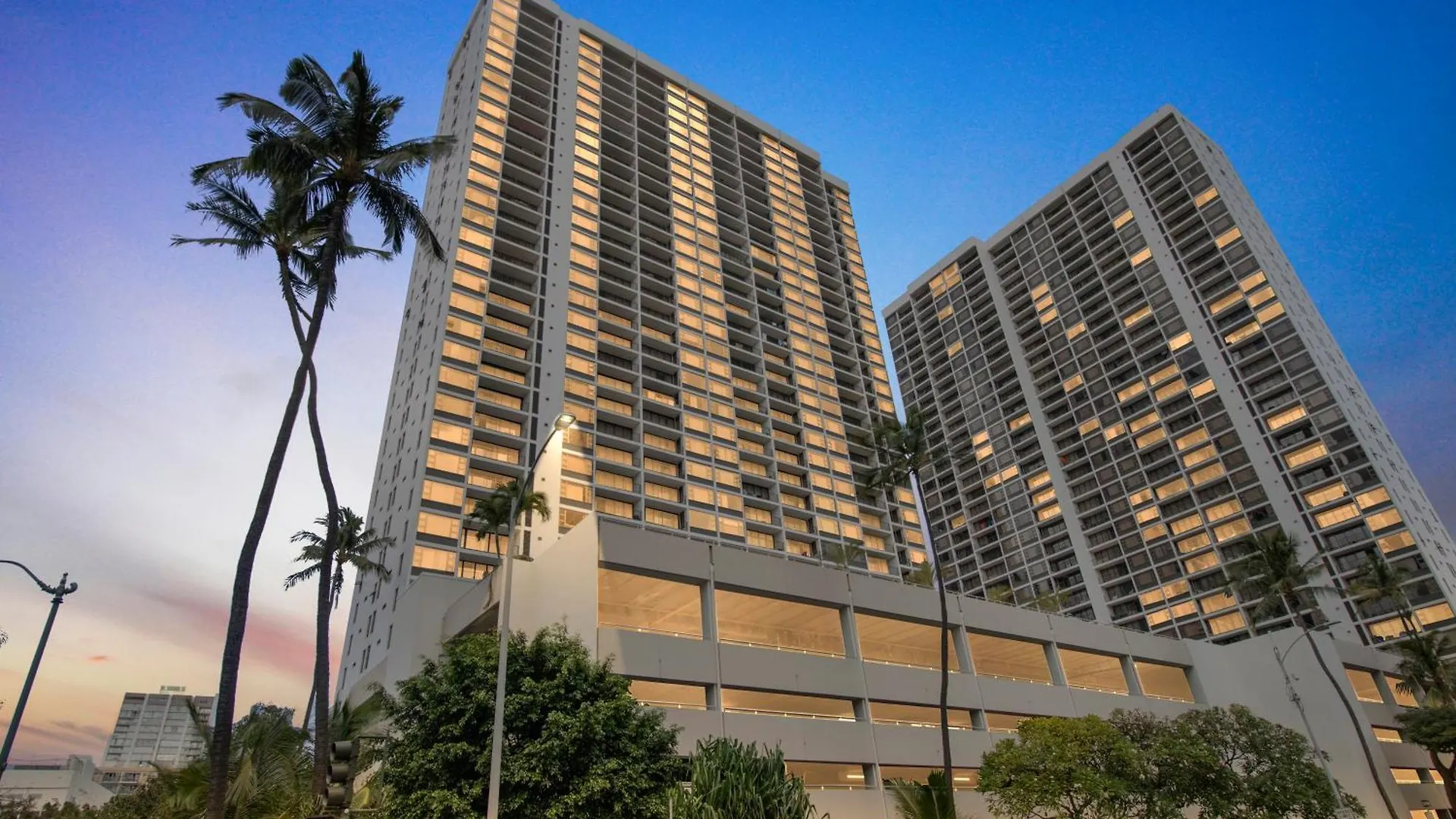 Daire 31St-Floor Oceanview Oasis -- Steps To Waikiki Beach With Free Parking Honolulu