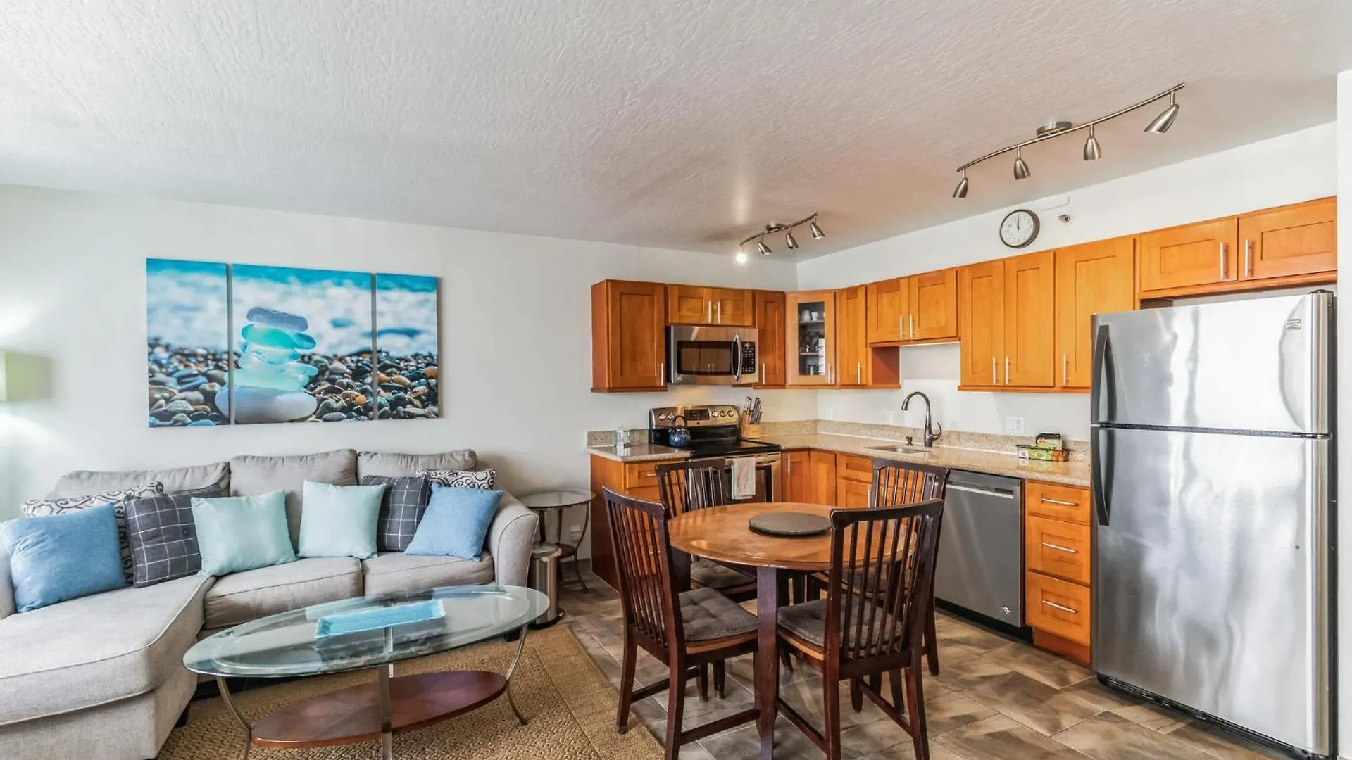 31St-Floor Oceanview Oasis -- Steps To Waikiki Beach With Free Parking Honolulu