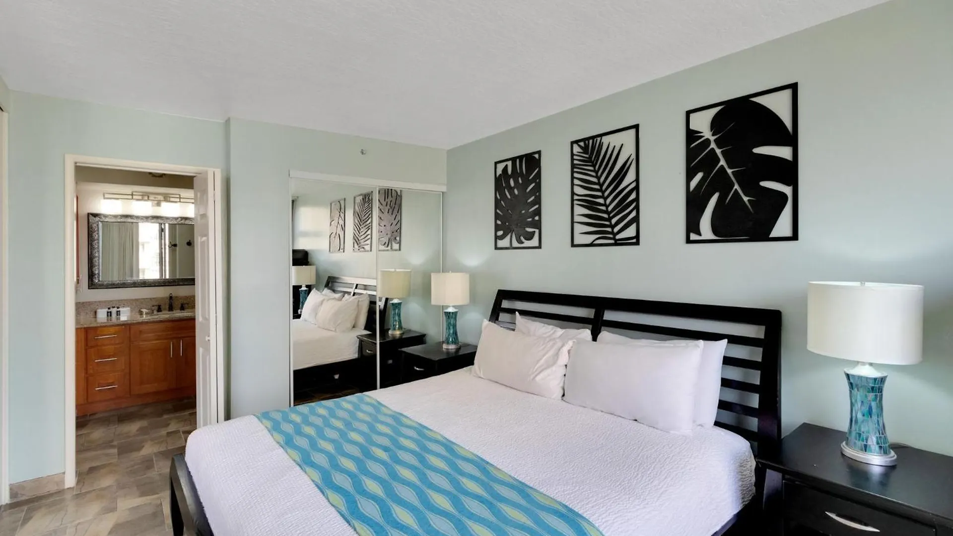 31St-Floor Oceanview Oasis -- Steps To Waikiki Beach With Free Parking Honolulu 0*,